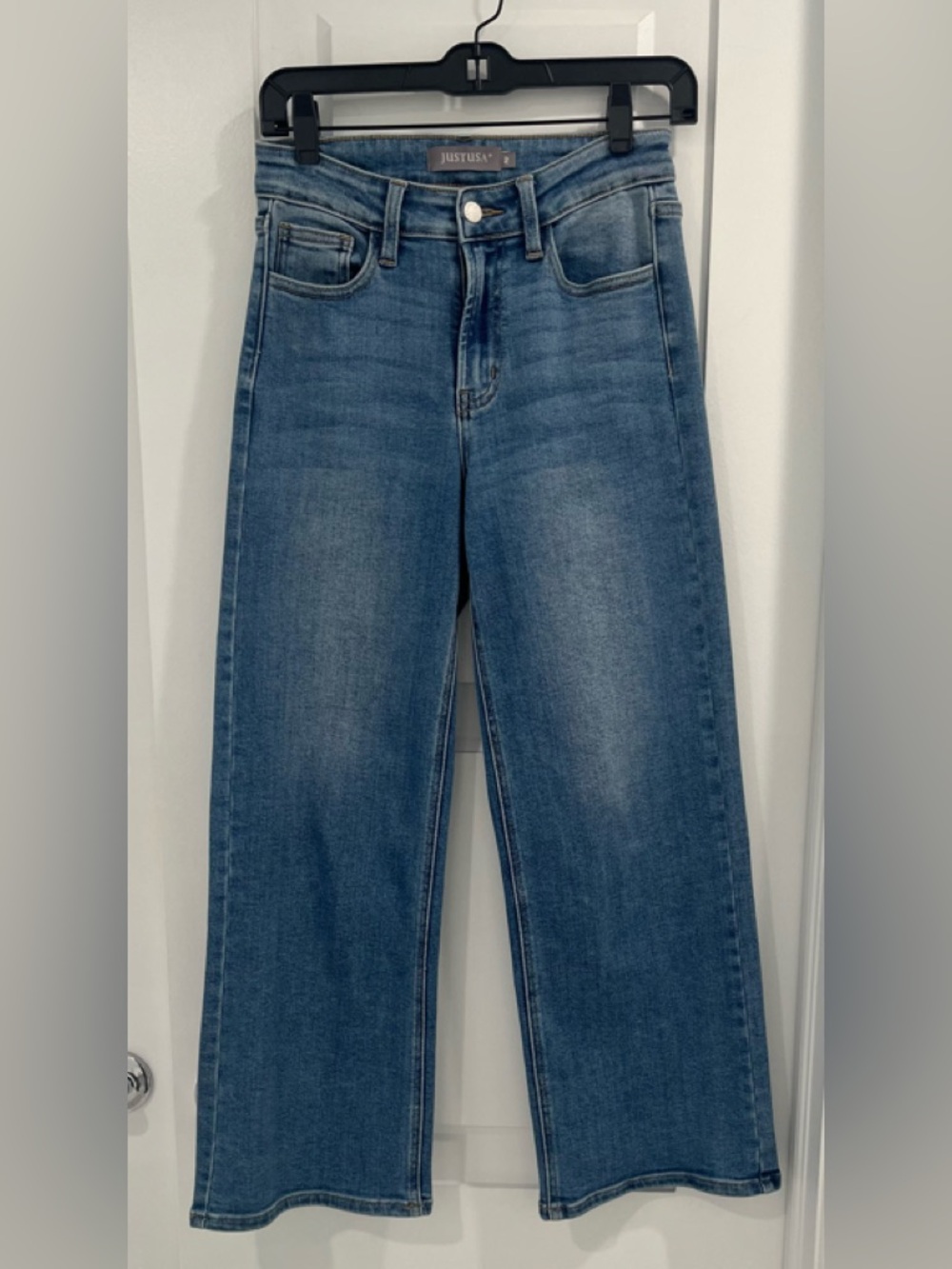 JUST USA Style# JP-239 Lola Slim Wide Leg Jeans, Size 2